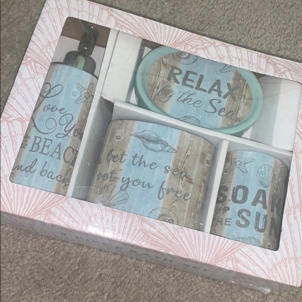 4 Piece Decorative Bath Set
